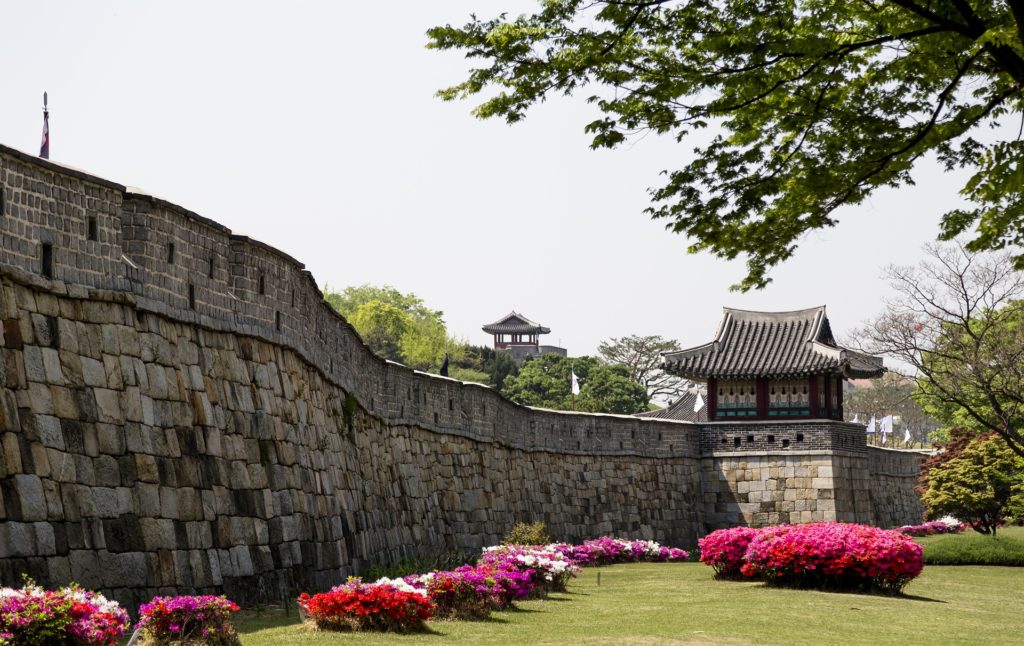 forteresse de Suwon muraille ville fortifiée temple lieux à visiter en Corée du sud