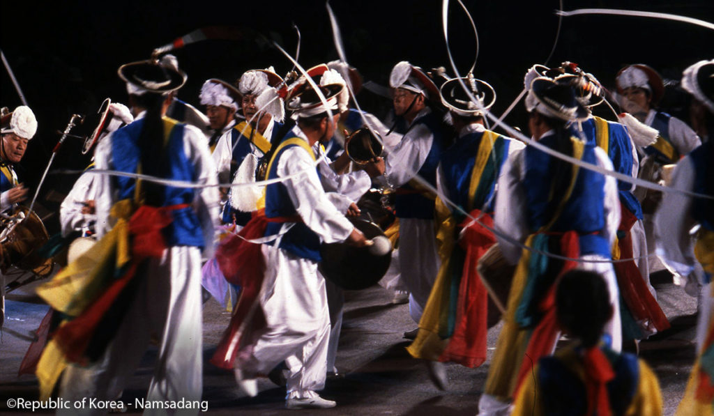 festival namsadang baudeogi à anseong festival coree troupe de namsadang