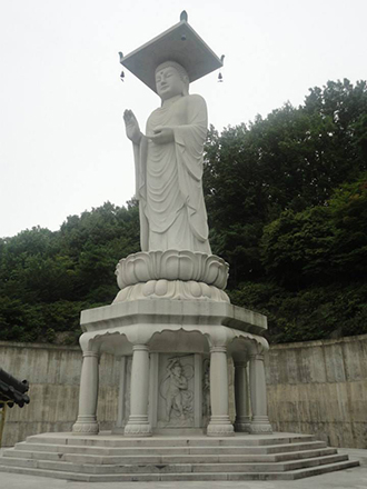 top 10 lieux à visiter Corée du sud statue géante Bouddha temple bouddhiste Bongeunsa Séoul