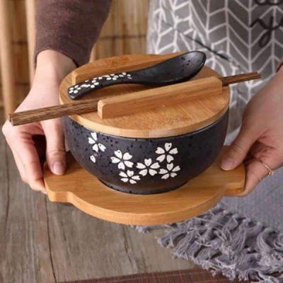 bol-coreen-ramen-baguettes-cuillere